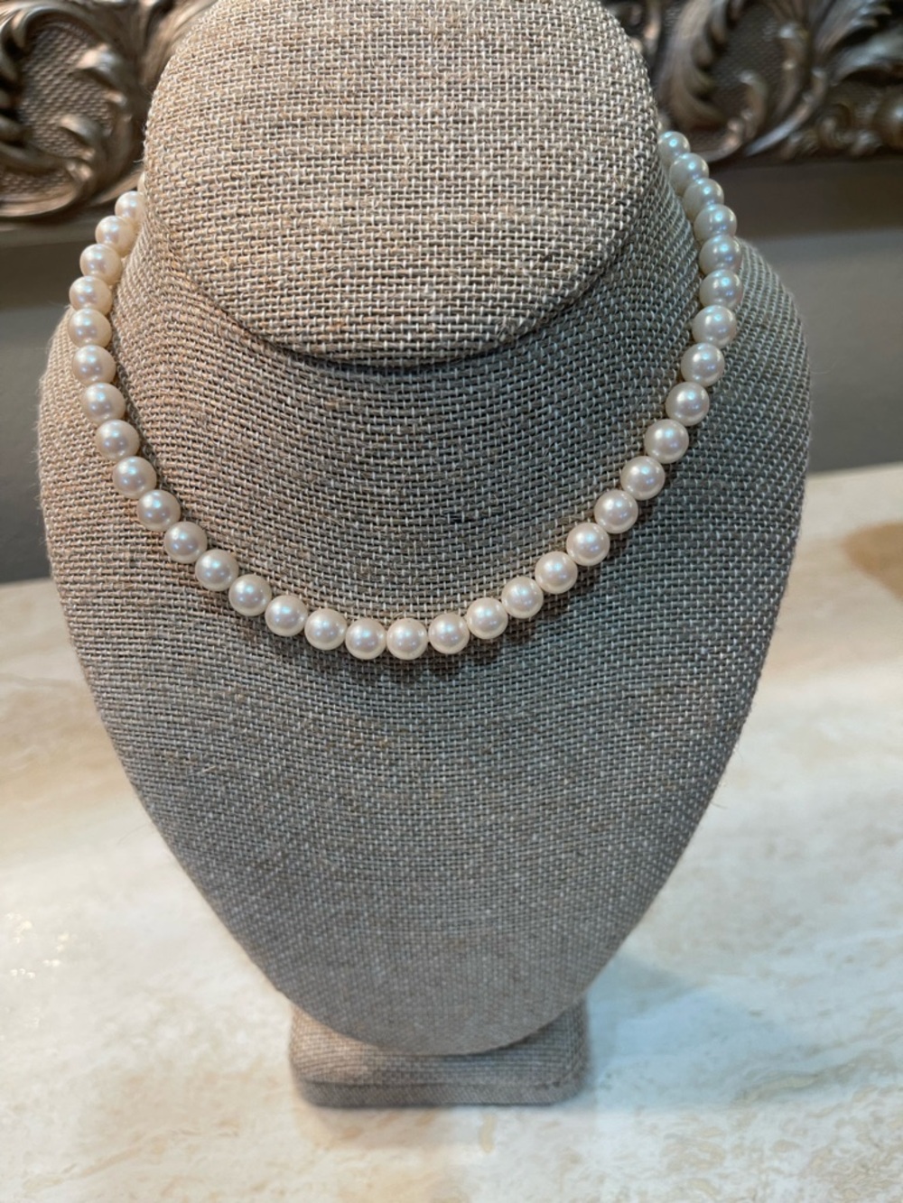 Vintage Single Strand White Pearl Choker Necklace Gold Tone Barrel Clasp